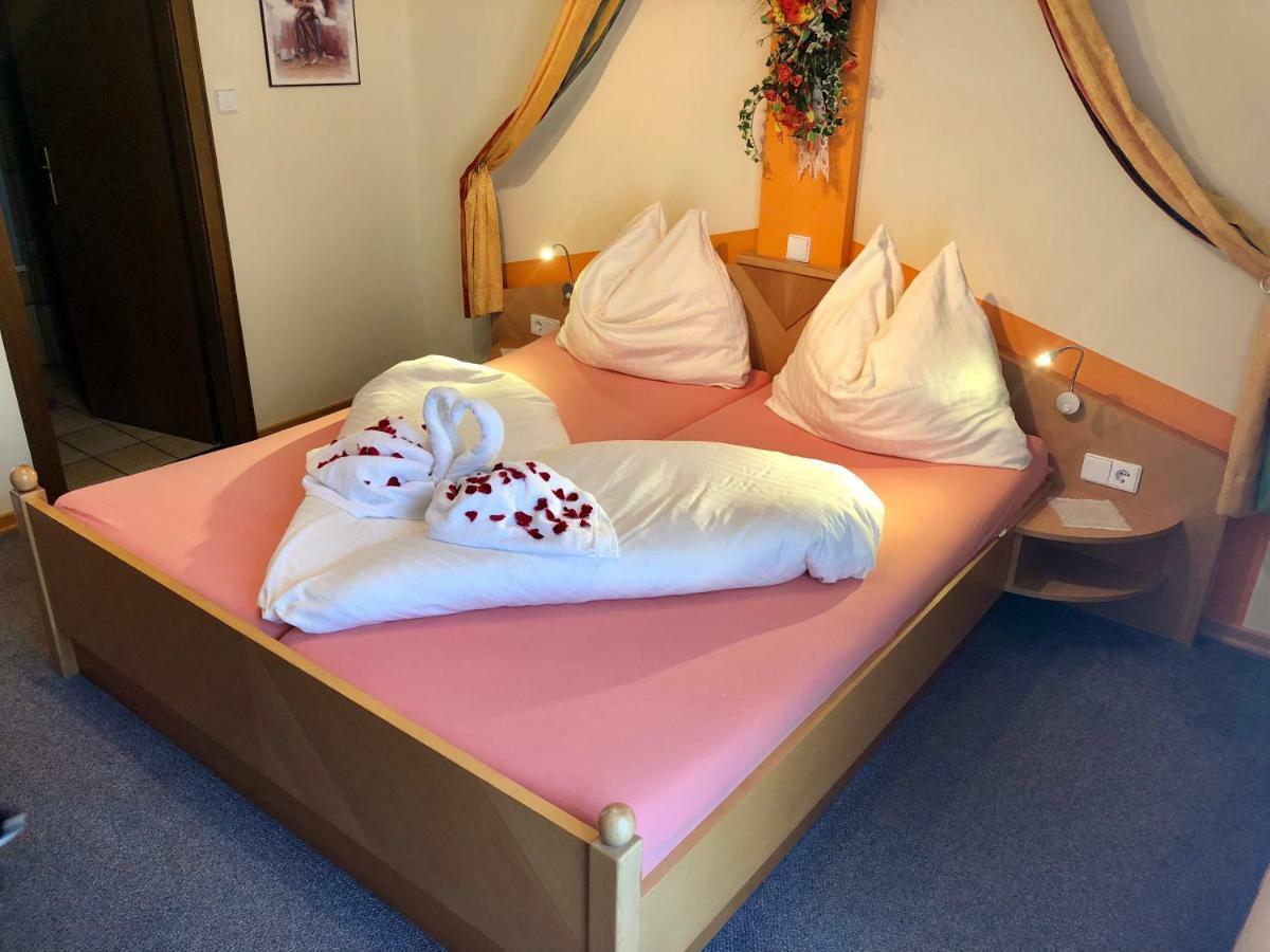 Gasthof-Hotel Winkler Mühldorf Eksteriør billede