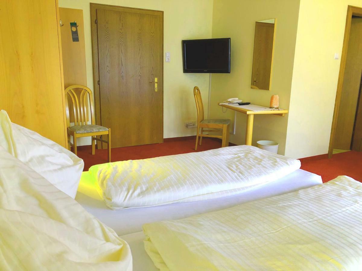 Gasthof-Hotel Winkler Mühldorf Eksteriør billede